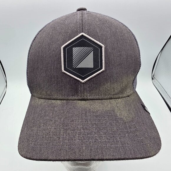 Travis Mathew Gray Snapback Trucker Hat Casual Adjustable Outdoors Work Wear - Picture 1 of 9
